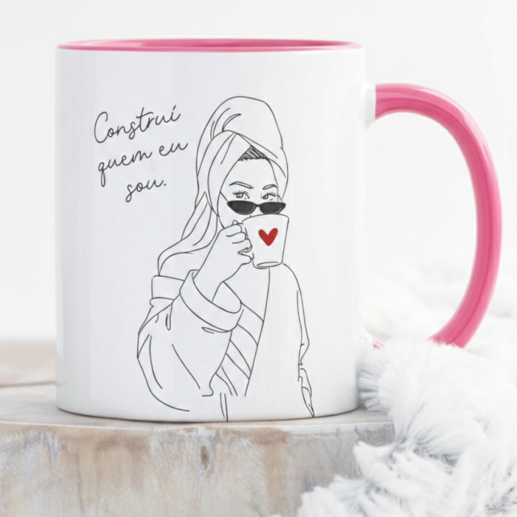 Caneca "Construí quem eu sou" | Dia da Mulher