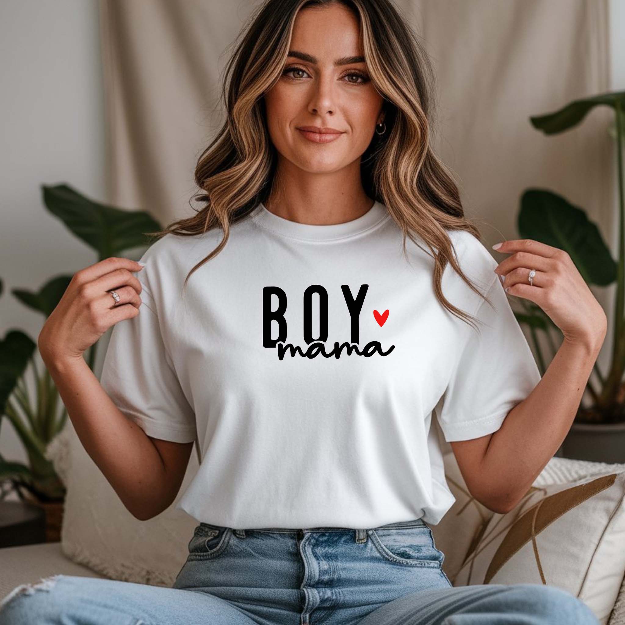 T-shirt Dia da Mãe "MAMA" - Premium Algodão