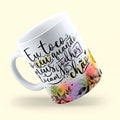 Caneca "Eu toco os céus quando meus joelhos tocam o chão"  | Presente de Fé