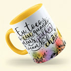 Caneca "Eu toco os céus quando meus joelhos tocam o chão"  | Presente de Fé